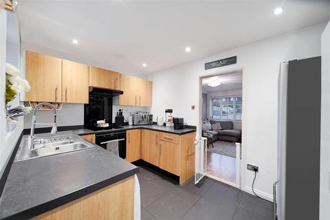 25 Brewers Field, Dartford, DA2 7PJ