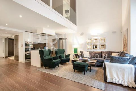 3 bedroom duplex to rent, Marconi House, Covent Garden WC2R