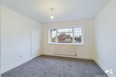 3 bedroom semi-detached bungalow for sale, Westbourne Drive, Brentwood