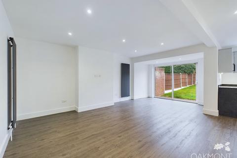 33 Westbourne Drive, Brentwood, CM14 4PH