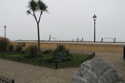 2 bedroom flat for sale, Central Parade, Herne Bay