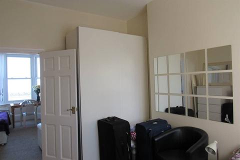 2 bedroom apartment for sale, Central Parade, Herne Bay
