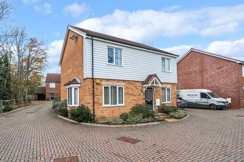 4 bedroom detached house for sale, Vulcan Close, Biggin Hill, Westerham