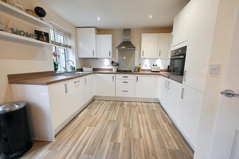 19 Ashton Close, Ashbourne, DE6 1TL