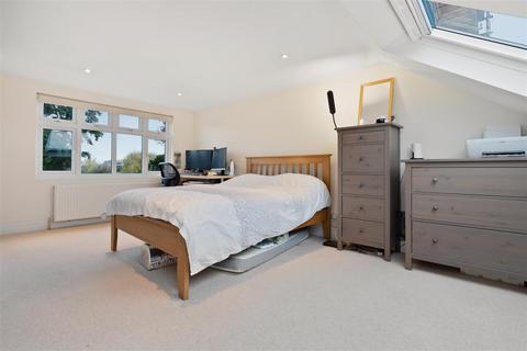 52 College Crescent, Windsor, SL4 3PG