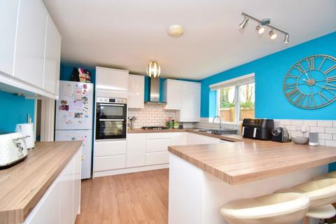 4 bedroom house for sale, Kingston Way, Penryn TR10