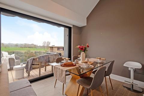 3 bedroom penthouse for sale, Chilbolton Avenue, Winchester, SO22