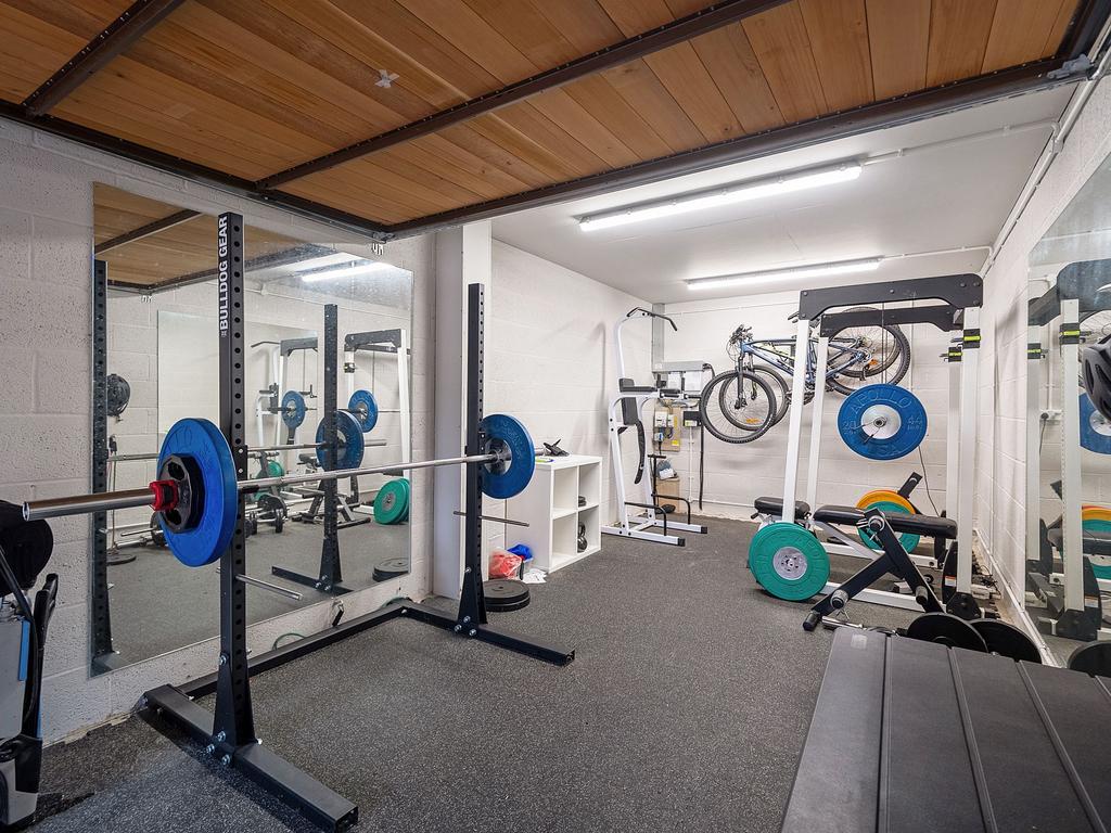 Garage gym