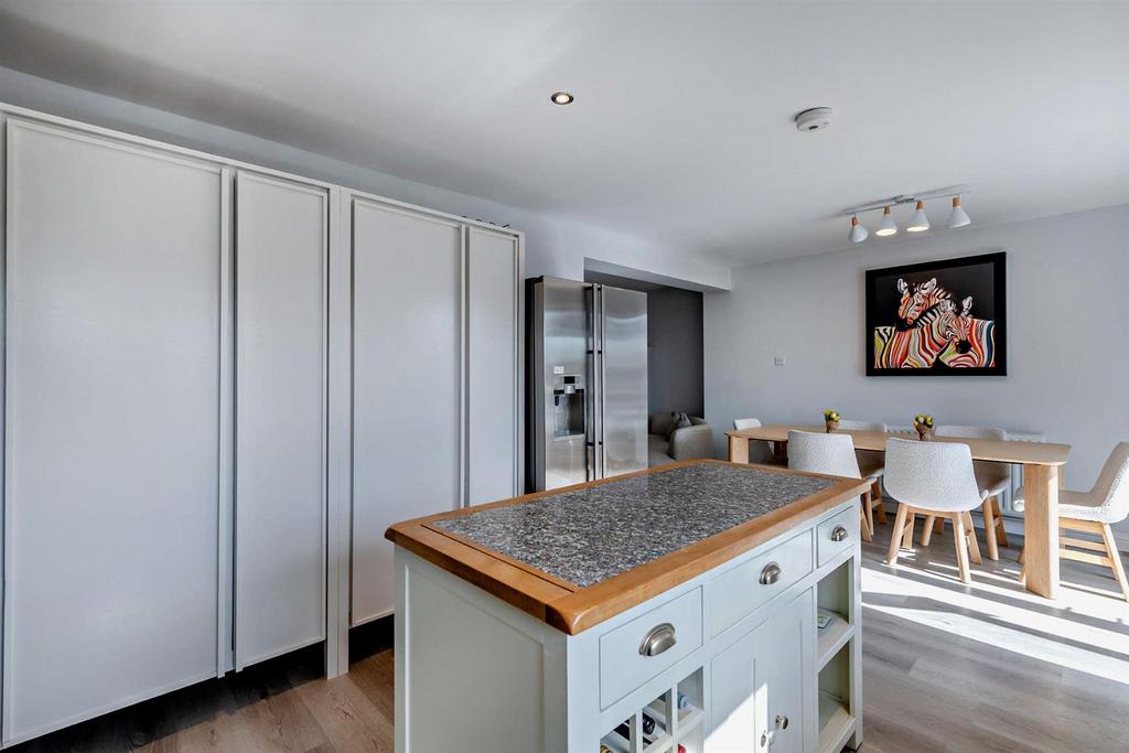8639876-interior10-800.jpg