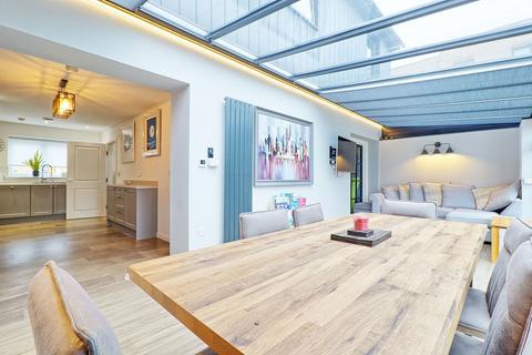 2 Torino Way, South Ockendon, RM15 5FX
