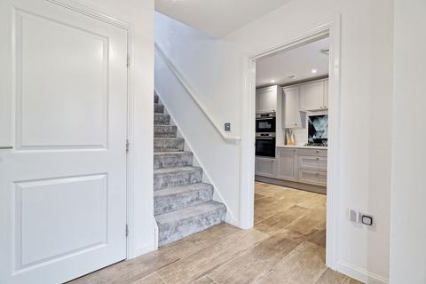 2 Torino Way, South Ockendon, RM15 5FX