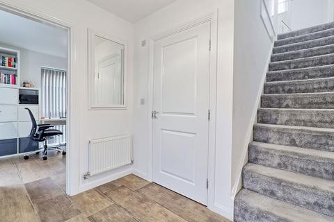 2 Torino Way, South Ockendon, RM15 5FX