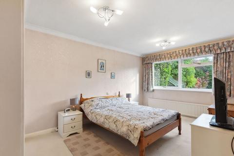 2 Chesham Close, Sutton, SM2 7EW