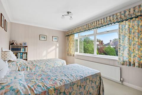 2 Chesham Close, Sutton, SM2 7EW