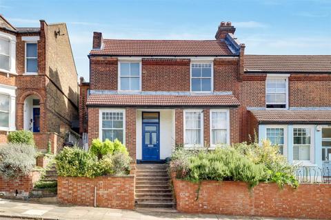 2 bedroom flat for sale, Sarre Road, West Hampstead, London