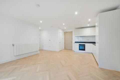 1 bedroom apartment for sale, Birch House, Kidbrooke Village, London, SE3