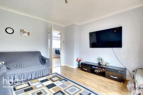 3 bedroom end of terrace house for sale, Shipwrights Avenue, Chatham