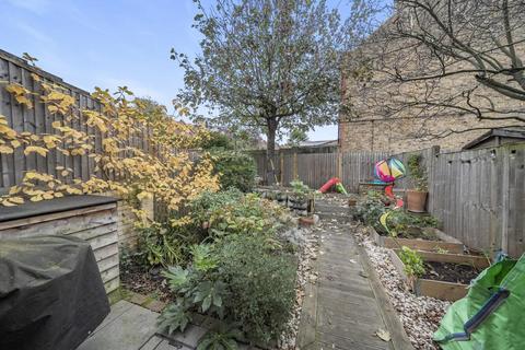 4 bedroom terraced house for sale, Links Road, Tooting