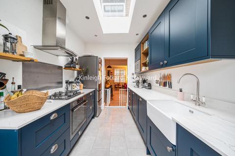 52 Morley Avenue, London, N22 6NG