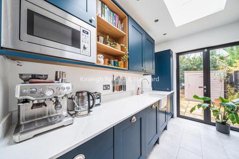 52 Morley Avenue, London, N22 6NG