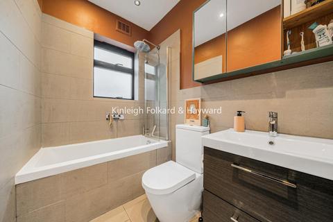 52 Morley Avenue, London, N22 6NG