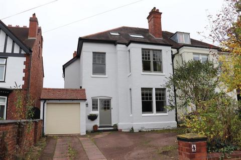 6 bedroom semi-detached house for sale, Leigh Road, Walsall