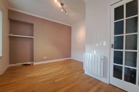 1 bedroom flat to rent, Wilson Street, North Ayrshire KA30