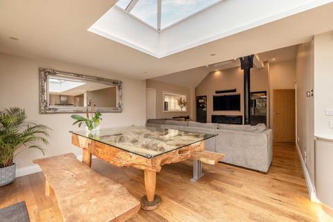 5 bedroom barn conversion for sale, Britwell Road, Burnham SL1