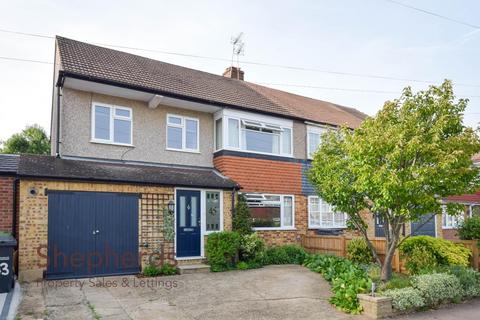 4 bedroom semi-detached house for sale, Beehive Road, Goffs Oak EN7