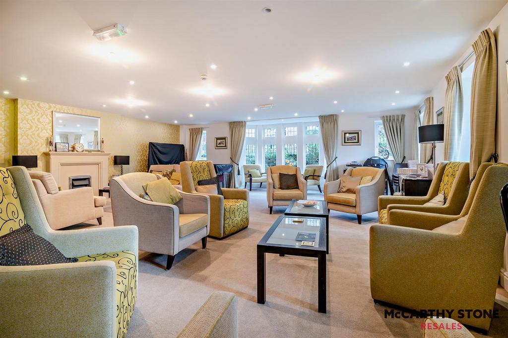 Homeowners Lounge