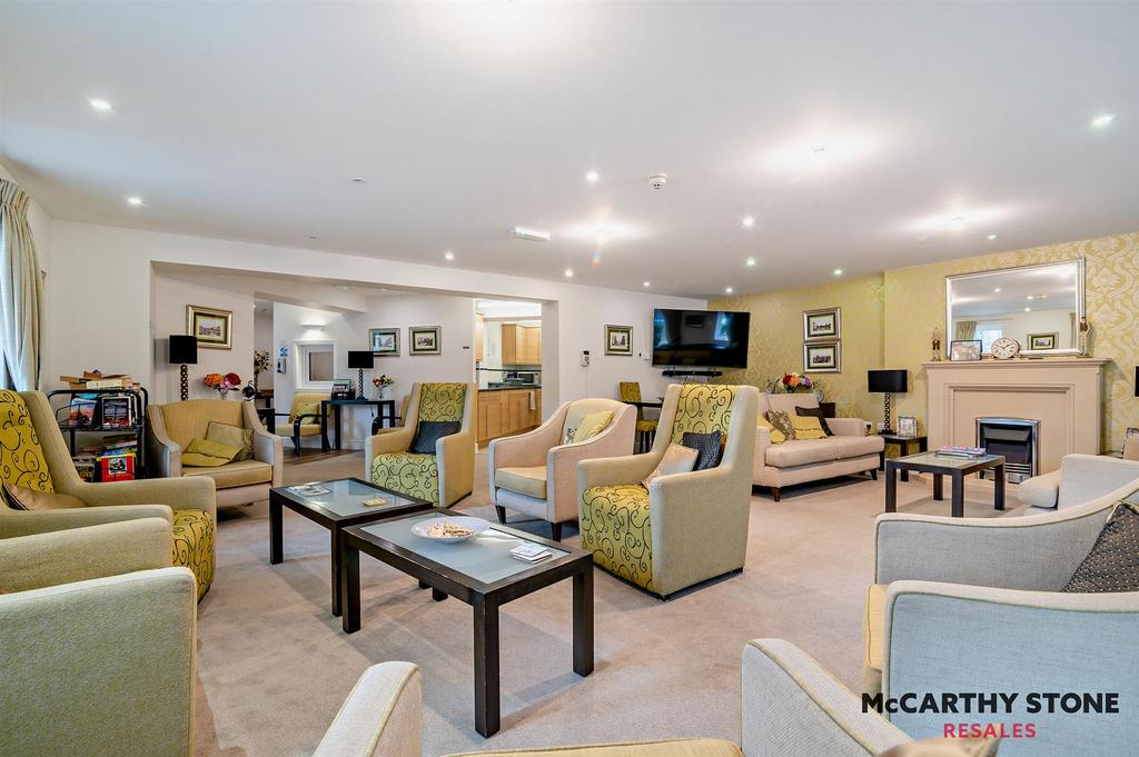 Homeowners Lounge