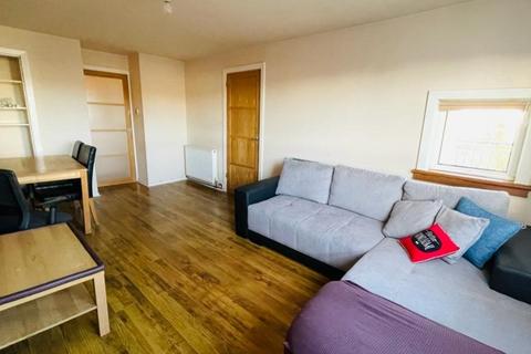 2 bedroom flat to rent, Hutchison House, Edinburgh EH14