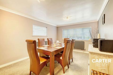 27 Amersham Avenue, Langdon Hills, Basildon, SS16 6SJ
