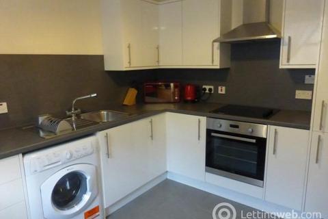 2 bedroom flat to rent, Chapel Street, Aberdeen AB10