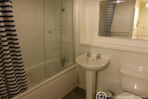 2 bedroom flat to rent, Chapel Street, Aberdeen AB10