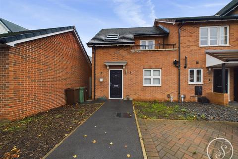 2 bedroom terraced house to rent, Grove Street, Castleford