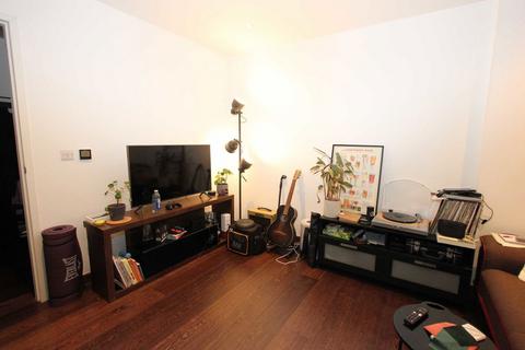 2 bedroom flat to rent, Jewel Square, London E1W