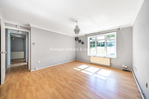 2 bedroom flat to rent, Mayford Close Beckenham BR3