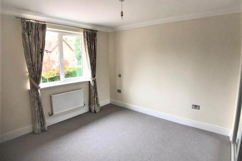 3 bedroom apartment to rent, Hill Avenue, Hearne Court Hill Avenue, HP6