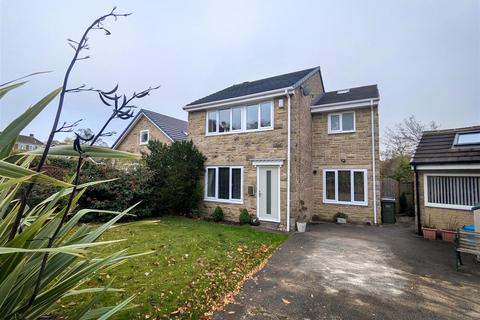 4 bedroom detached house for sale, Central Park, Halifax HX1