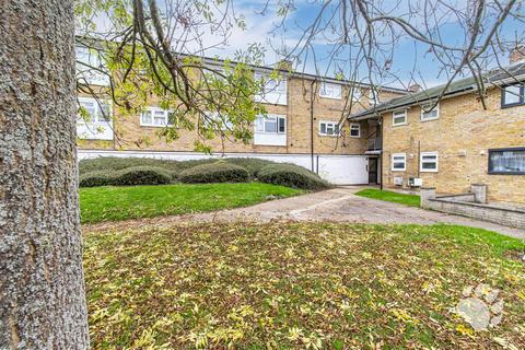 1 bedroom apartment for sale, Long Riding, Basildon SS14