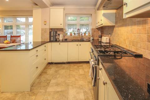 5 bedroom detached house for sale, The Chase, Ingrave, Brentwood