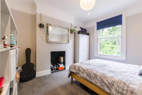 2 bedroom flat for sale, Shardeloes Road, New Cross, London, SE14