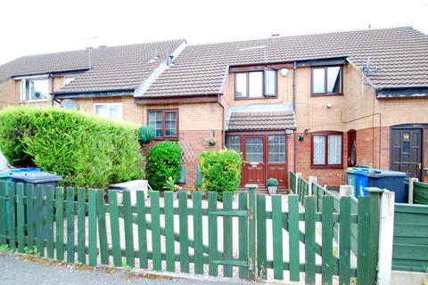 3 bedroom mews to rent, Beech Street, Bury BL9