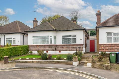 2 bedroom bungalow for sale, Hillside Gardens, Harrow, HA3