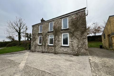 3 bedroom detached house to rent, Henfwlch Road, Carmarthen, Carmarthenshire