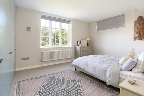 4 bedroom detached house for sale, Old Farnham Lane, Farnham, Surrey, GU9