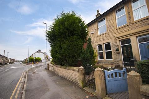 2 bedroom end of terrace house to rent, Market Street, Tottington, Bury