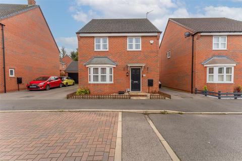 4 bedroom detached house to rent, Fielders Drive, Leicester LE7