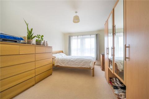 2 bedroom apartment for sale, Wilmot Road, London